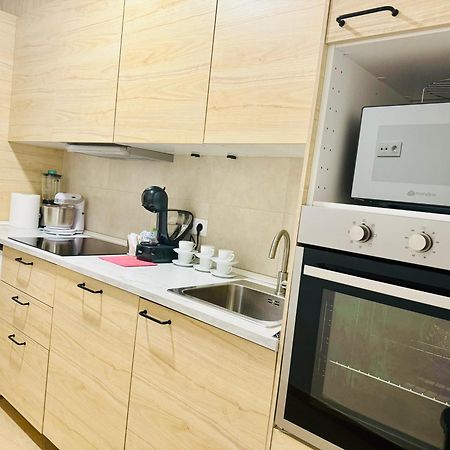 Pisos Baraja Gl Apartment มาดริด ภายนอก รูปภาพ