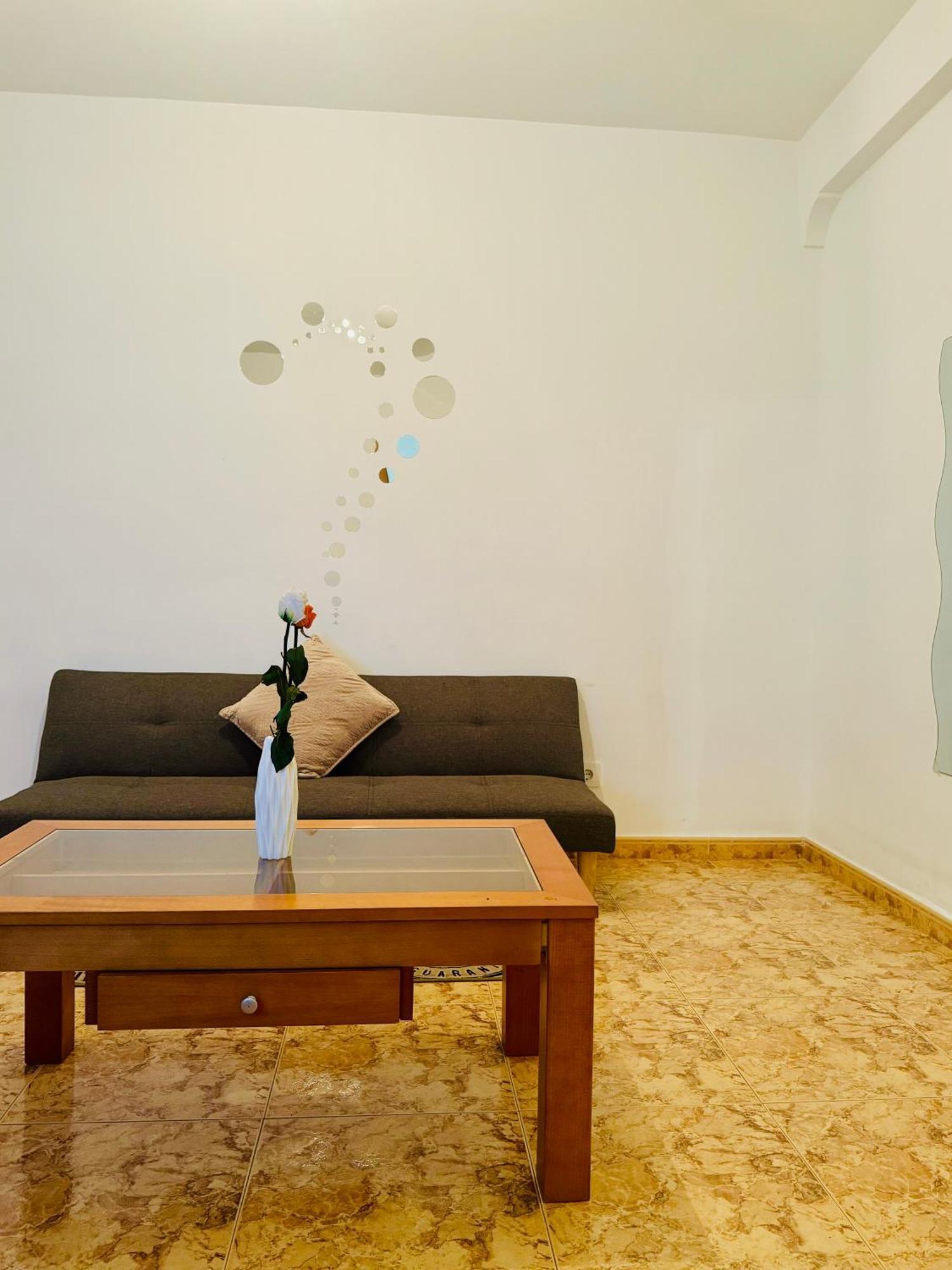 Pisos Baraja Gl Apartment มาดริด ภายนอก รูปภาพ