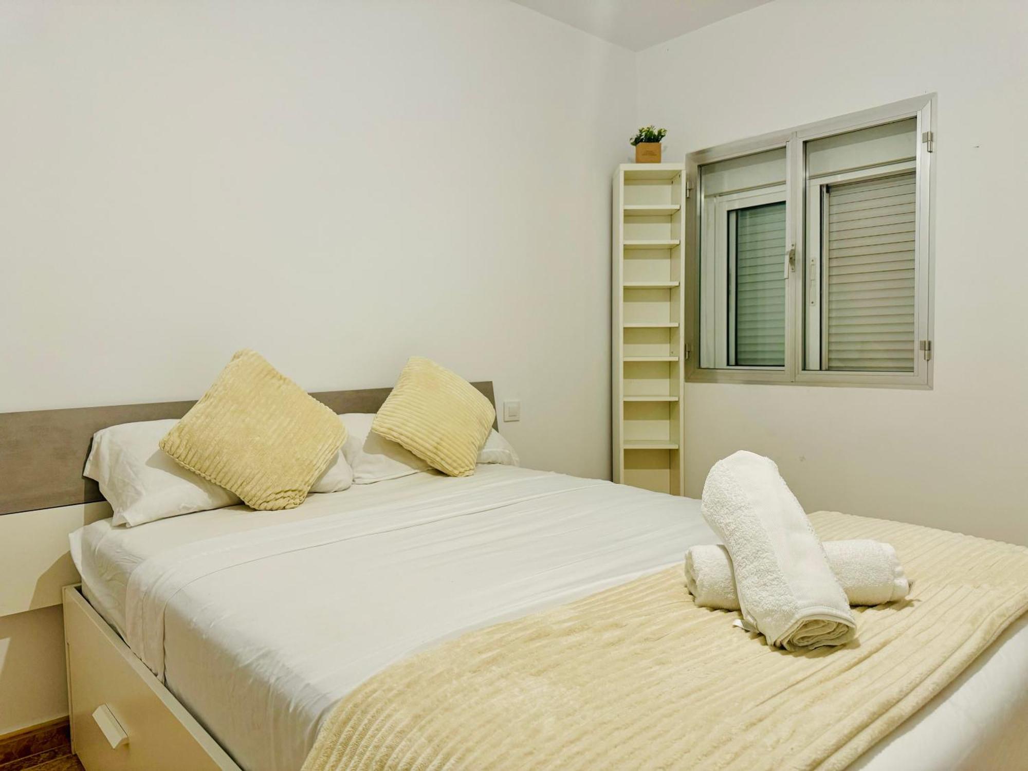 Pisos Baraja Gl Apartment มาดริด ภายนอก รูปภาพ